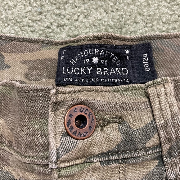 Lucky Brand Women's Green Camouflage Jean Shorts - Picture 5 of 14